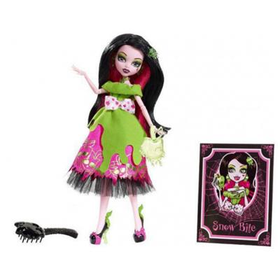 Mattel - Monster High draculaura blanche neige SCARY TALES pour 80