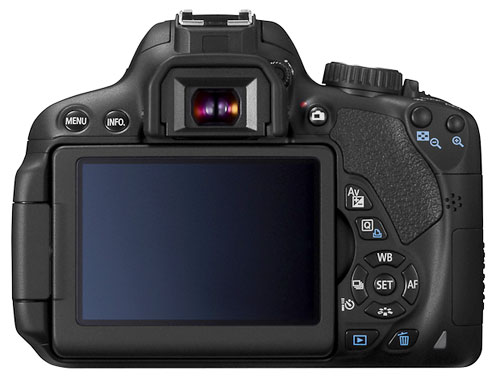 Canon EOS 650D + Obj. Canon EF-S IS STM 18 - 135 mm f/3.5 - 5.6