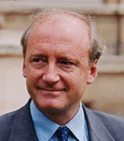 Portrait de Hubert Védrine