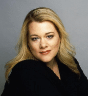 Portrait de Robyn Young