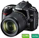 Nikon D90 + Obj. Nikon AF-S DX VR 18-105 mm