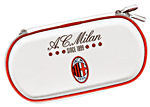 Etui Milan AC blanc pour PSP et PSP Slim & Lite&nbsp;-&nbsp;Etui avec emplacements pour 2 UMD, inclus chiffon de nettoyage et dragonne