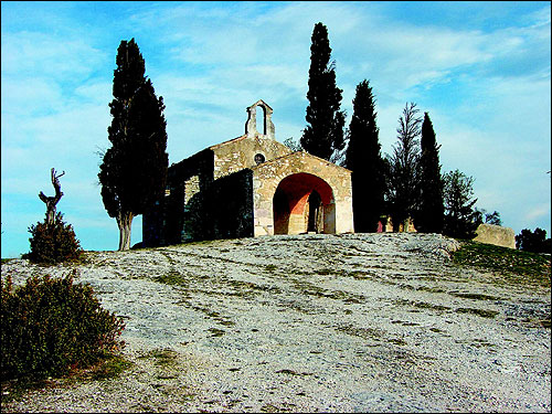 Les Alpilles : encyclopédie d'une montagne provençale