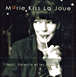 Marie Kiss la Joue